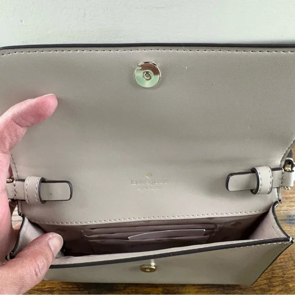 Kate Spade Brynn Small Flap Crossbody Warm Beige Saffiano K4804 NWT $229 MSRP F - Picture 3 of 4